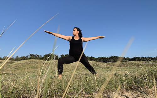 Posture yoga Monts Yoga